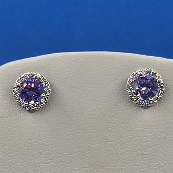 NWT Simulated Amethyst & Simulated Diamond Stud Earrings - Picture 5 of 8